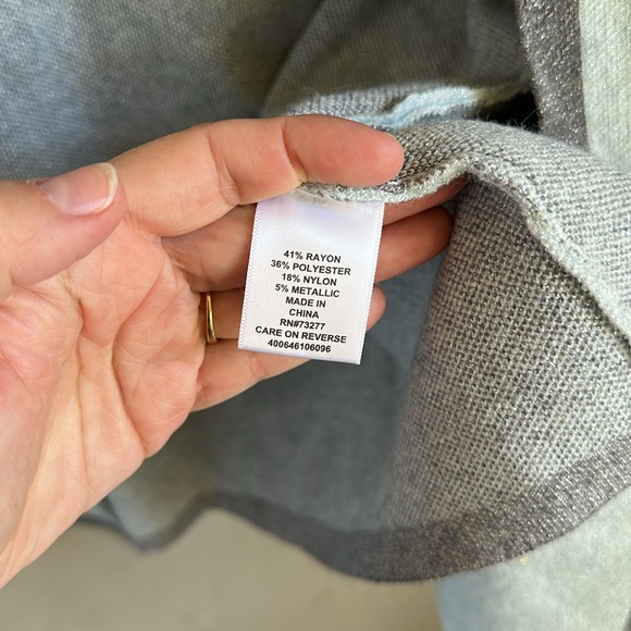 Elle blue and gray with sparkly super soft open front‎ cardigan size medium - Picture 4 of 5